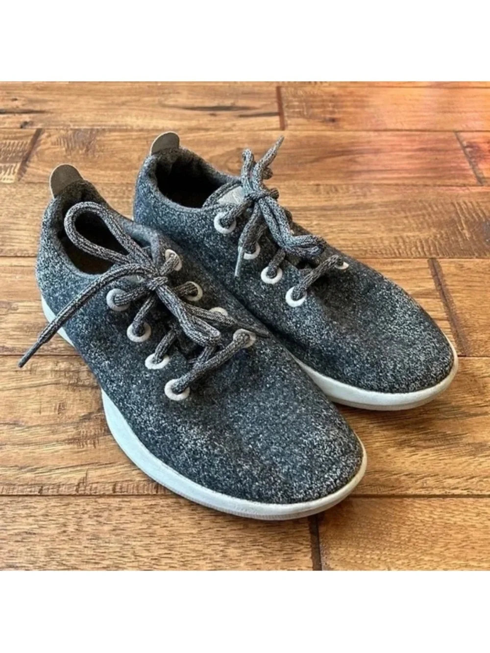 Allbirds Wool Runners Sustainable Wool Running Shoe Sneaker Gray Womens Size 7